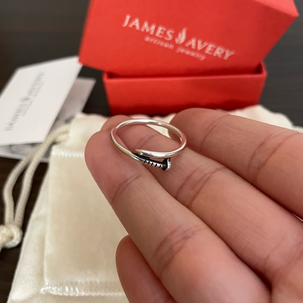 Rare Retired James Avery Nail Ring